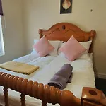 Lovely Room In Coventry